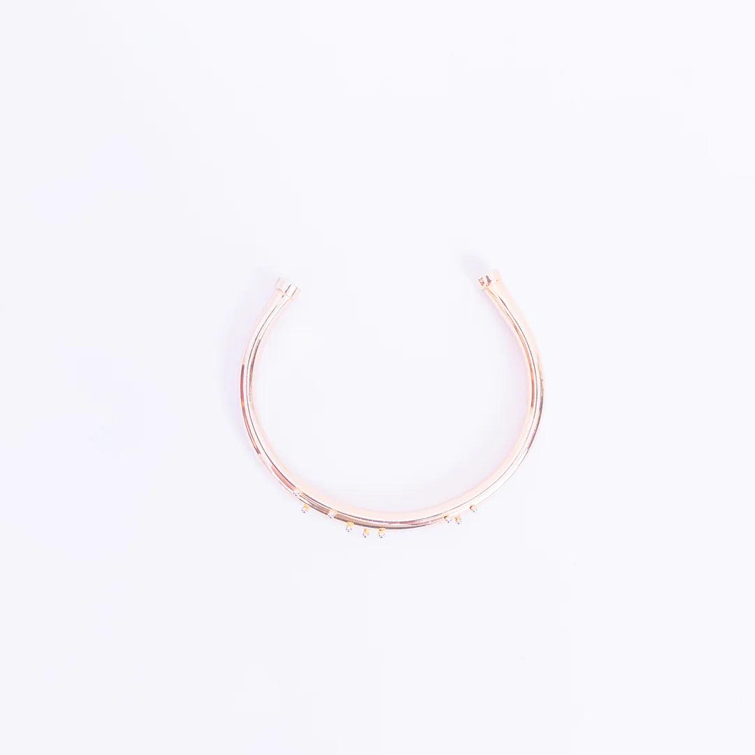 Cosmic Orbit Choker
